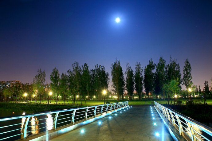 城市广场,公园景观照明灯具的光源和功率选择